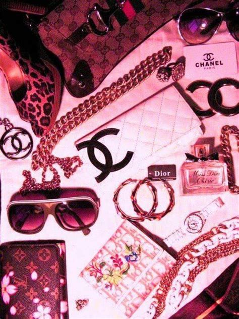 Chanel pink lovers 